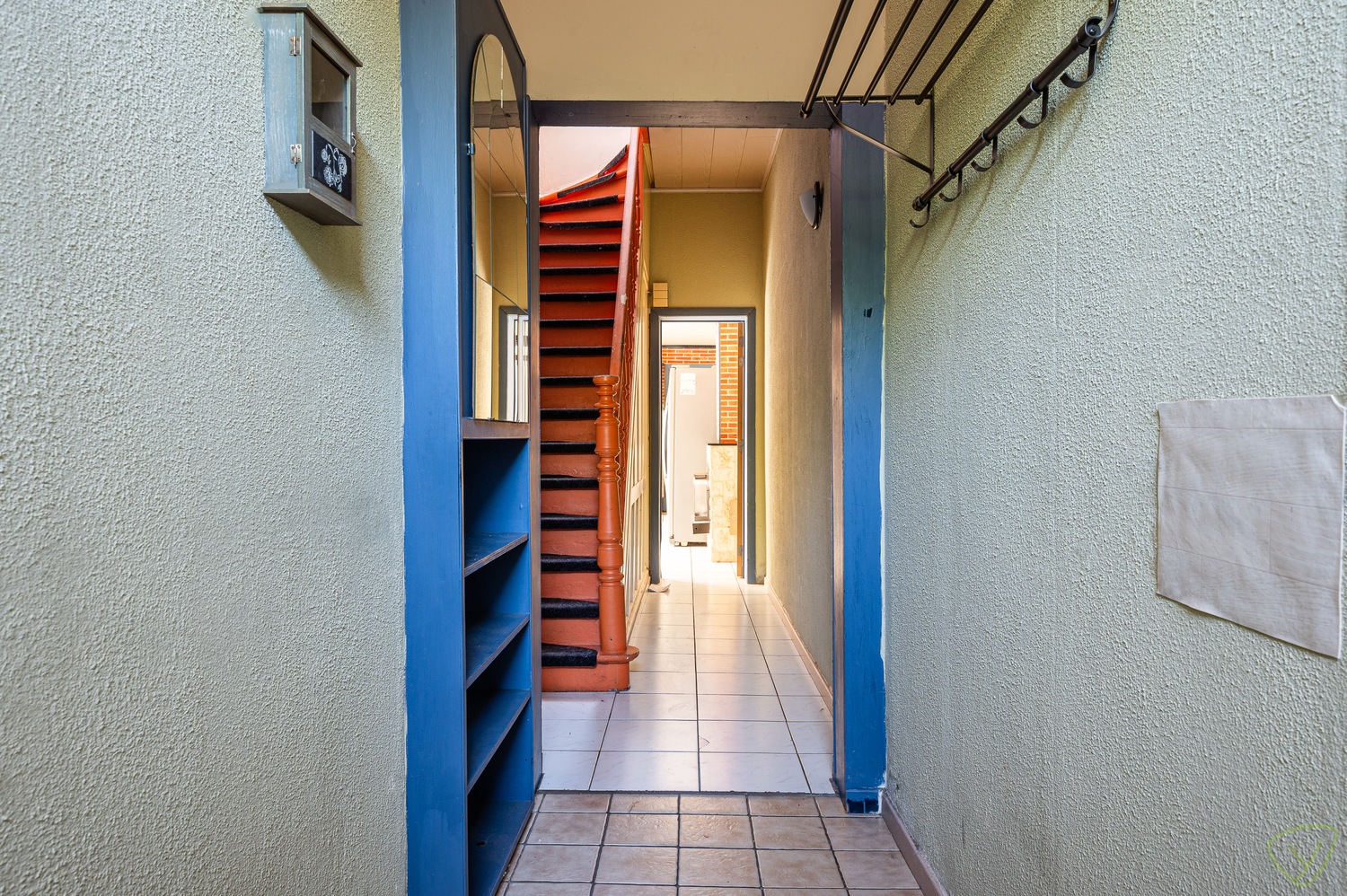 Ruime woning met potentieel en gunstige ligging te Eeklo - foto 4