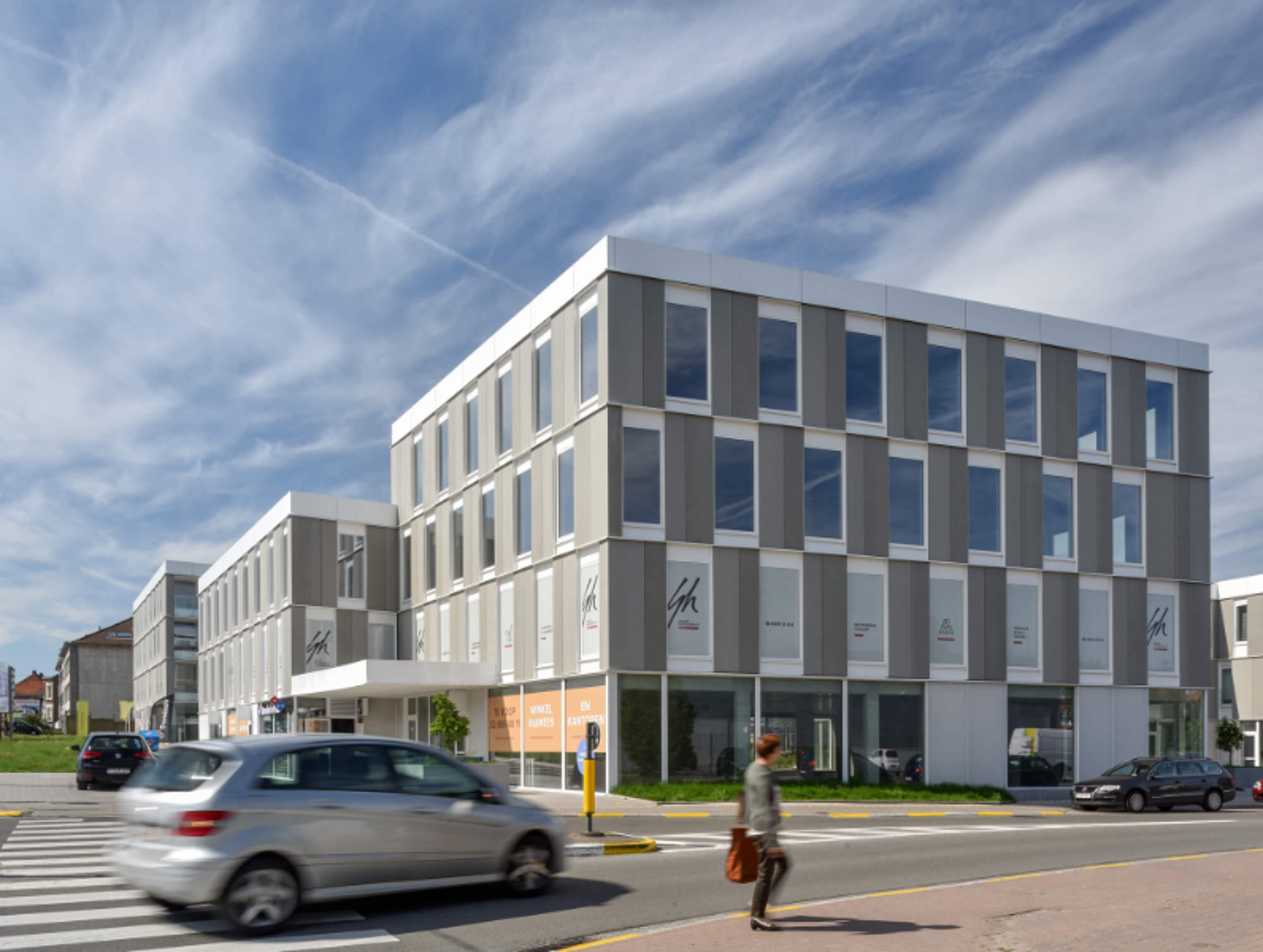 Commercial à louer à Sint-Pieters-Leeuw - photo 2