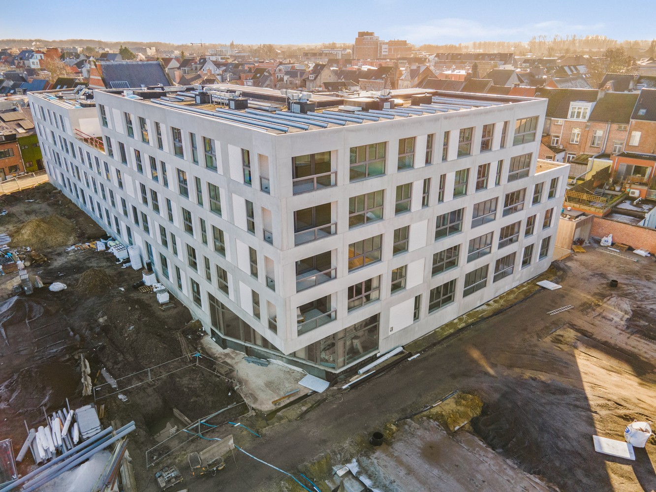 Stijlvol 3-slaapkamerappartement met wintertuin in hartje Lier - foto 2