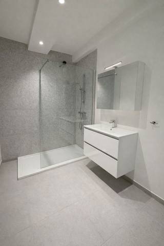 You can request a viewing via our website: https://vicusvastgoed.be/nl/te-huur.Go to the relevant property and click on ‘request a viewing’.Once you...