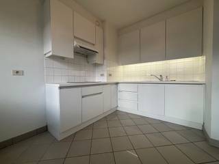 Dit appartement is gelegen in Sint-Joris-Winge, vlakbij het Gouden Kruispunt en tal van andere voorzieningen (scholen, openbaar vervoer...)...