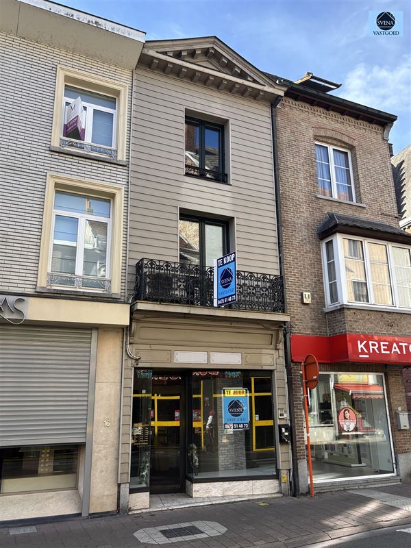 HANDELSZAAK + WOONST IN HET CENTRUM VAN GERAARDSBERGEN - foto 1