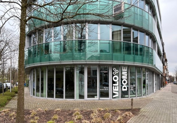 Commercial for rent in Brasschaat - photo 1