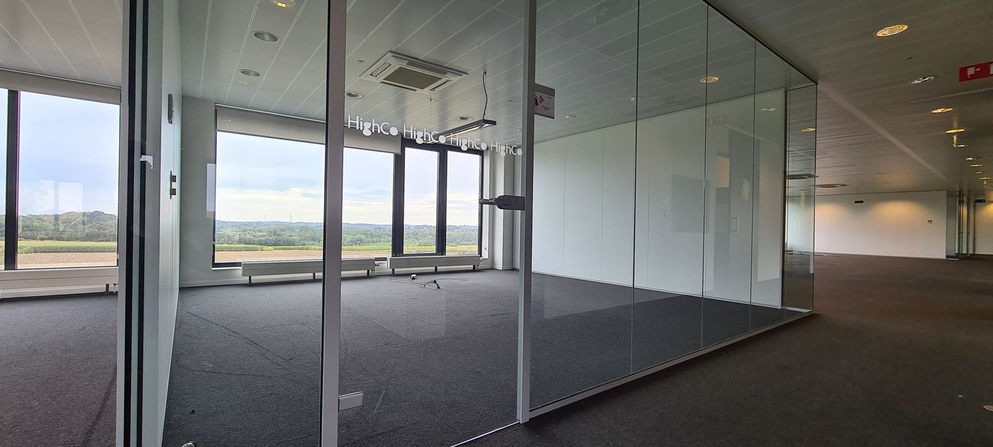 Bureaux modernes à louer avec beaucoup de lumière - photo 4