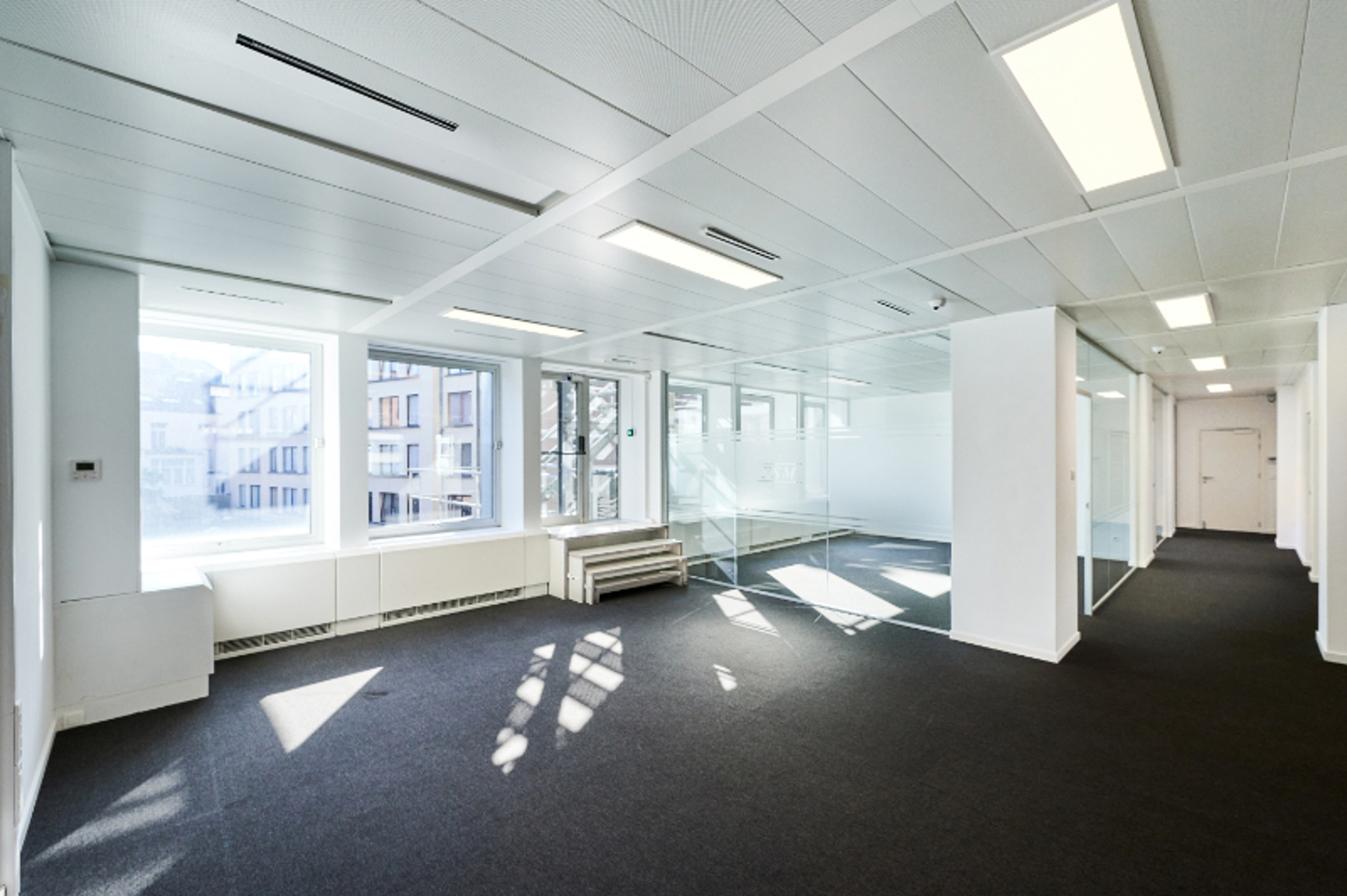 Kantoren te huur tussen 327 m² en 465 m². - foto 4