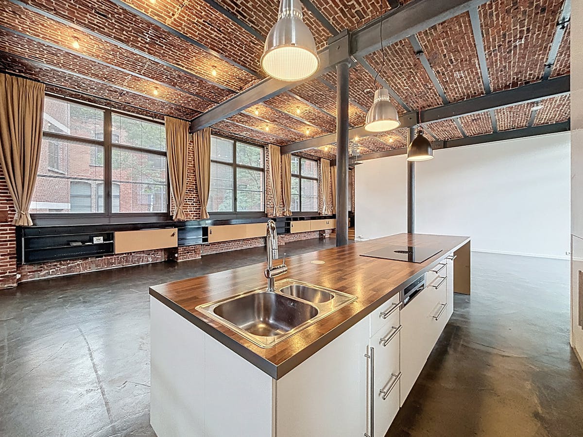 Spacious open loft for rent in Koekelberg - photo 5