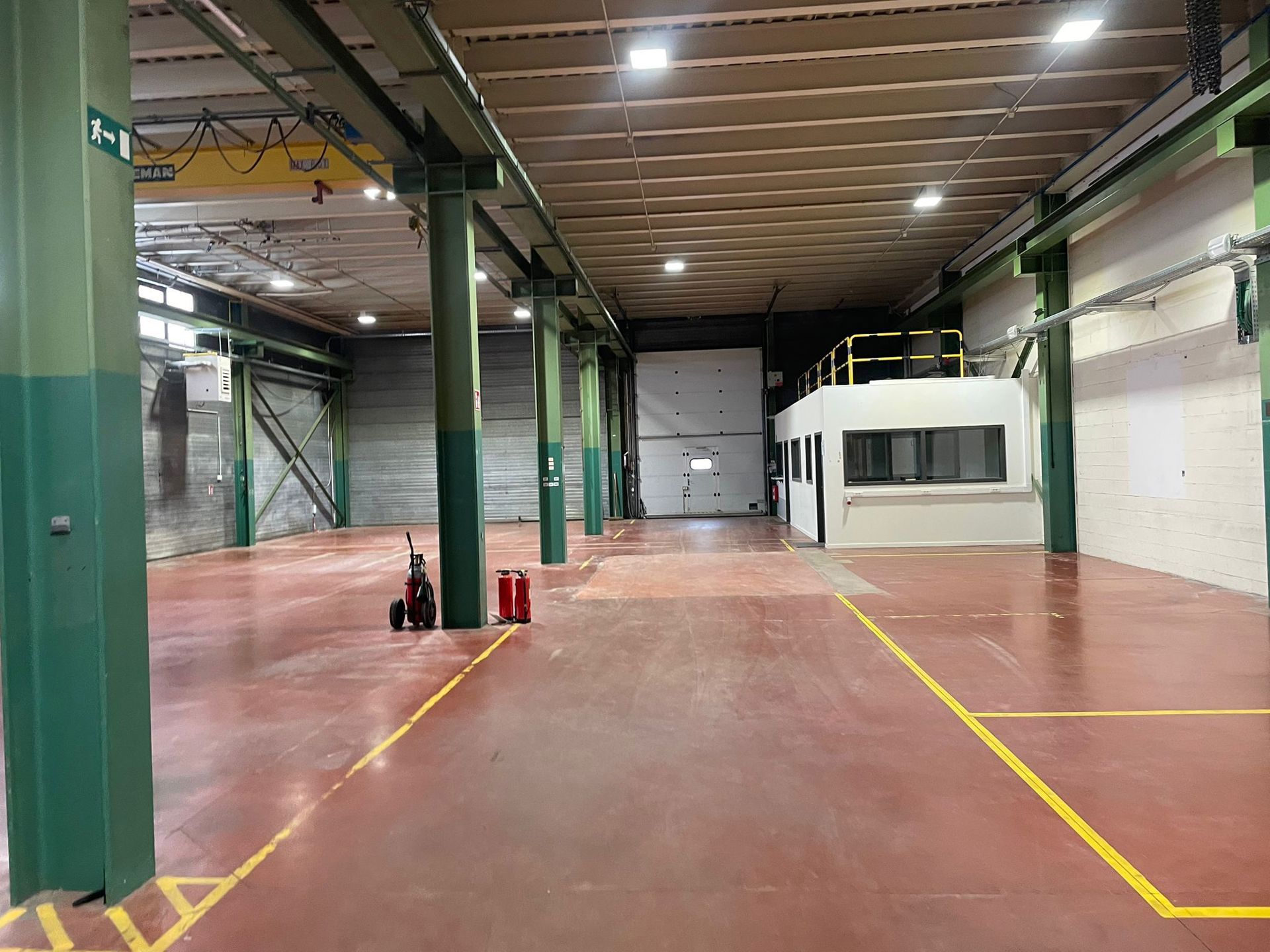 Commercial for rent in Zaventem - photo 1