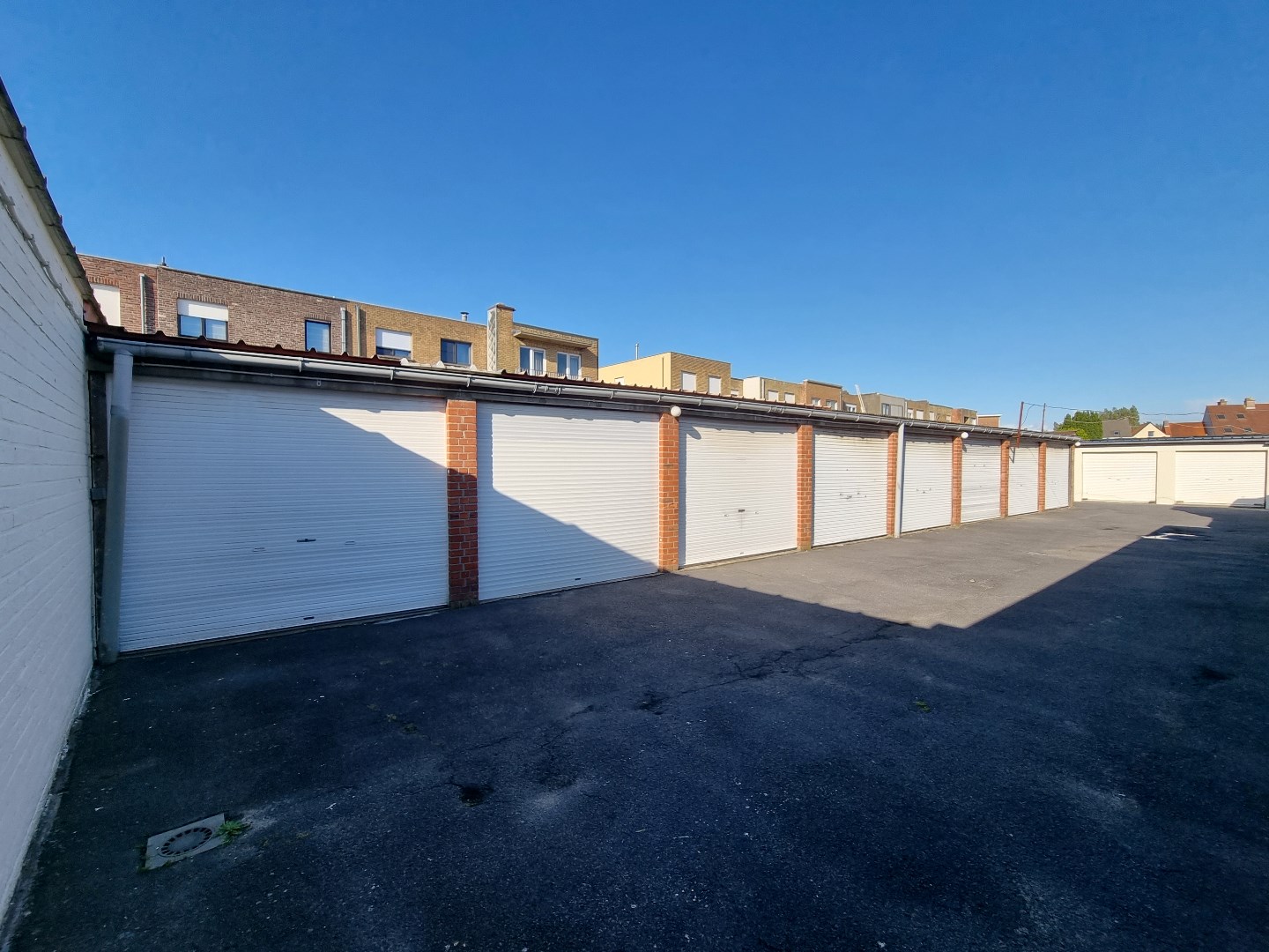 Garageboxen op centrale locatie in Heist - foto 2