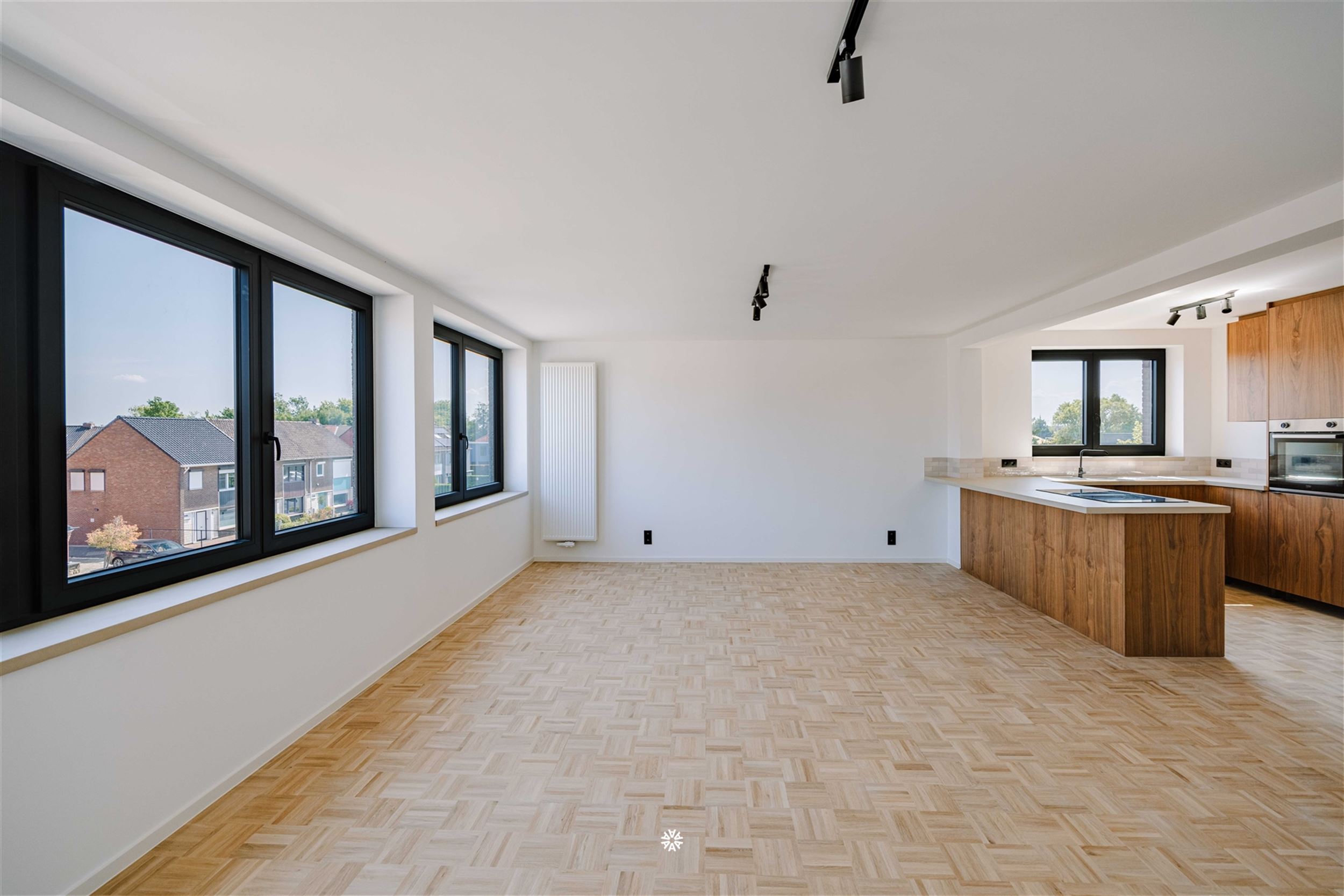 Tot in de puntjes gerenoveerd duplex-penthouse - foto 1