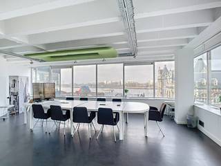 Dit kantoor is gelegen op de vijfde verdieping van een verzorgd gebouw. Het gebouw bevindt zich op het Eilandje, een buurt die een ruim aanbod aan eetgelegenheden, supermarkten en mogelijkheden tot openbaar vervoer biedt. Bovendien ook gelegen vlakbij invalswegen en parkeervoorzieningen. <br /><br />Het kantoor is +/- 530m² en kijkt uit op het water aan het MAS. Daarbij is de ruimte voorzien van alle hedendaags comfort (keuken, sanitair, lift, ...)<br /><br />Meer interesse of een bezoek ter plaatse? Neem vandaag nog contact op!