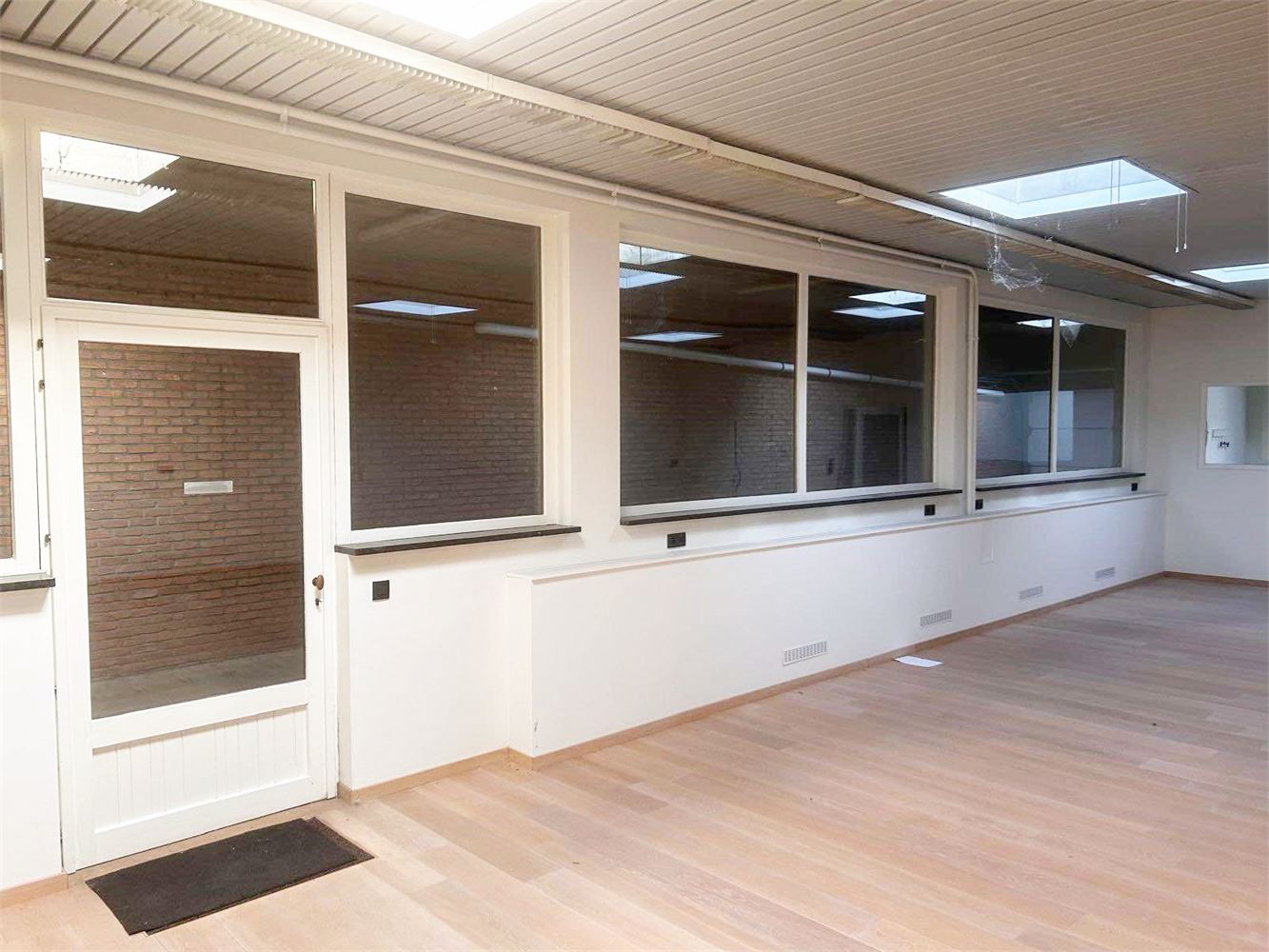 KANTOOR INCLUSIEF 4 PARKEERPLAATSEN - foto 4