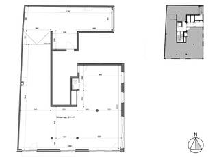 <p>Deze nieuwbouw<strong> handel-, horeca of kantoorruimte</strong>, gelegen op de hoek van de Generaal Deprezstraat en Stasegemdorp zorgt ervoor dat u zeker GEZIEN wordt.<br /> </p>
<p>De oppervlakte binnenin bedraagt <strong>211 m²</strong> waarvan u eventueel zelfs een deel als private garage kan gebruiken.<br /><br />Er is de <strong>mogelijkheid om</strong> dit <strong>op te splitsen</strong> (87 m² - 124 m²).<br /> </p>
<p><em>De ruimte wordt verkocht ruwbouw-winddicht of kan naar eigen smaak afgewerkt worden door de diensten van de promotor.</em><br /> </p>
<p>U bent op zoek naar een pand voor een vliegende start?<br /><strong><span>Twijfel niet langer want hier bent u op de perfecte locatie.</span><br /><br />DIT HANDELSPAND KOMT IN AANMERKING VOOR DE KERNVERSTERKENDE PREMIE(*)</strong><br />(*) Bel ons voor meer info!<br /><br />Bent u benieuwd? Wacht niet en mail ons op <strong>verkoop@groepthiers.be</strong> of bel <strong>0499/11 77 66 - 056 21 61 61</strong></p>