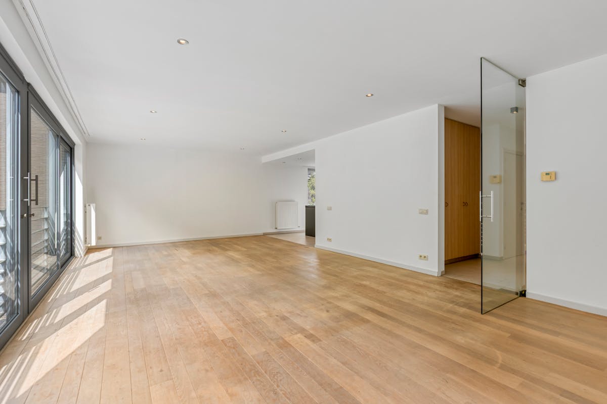 Spacious 2 bedroom apartment with garage for sale in Brasschaat - photo 4