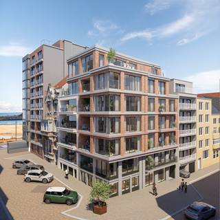 Met veel plezier stellen wij u Residentie Starliner voor, een stijlvol en eigentijds nieuwbouwproject op de hoek van de Hofstraat en Londenstraat in Oostende, vlakbij de havengeul en op korte afstand van zee en strand. Deze kleinschalige residentie omvat een handelsruimte, 10 comfortabele appartementen met 2 of 3 slaapkamers en een ruime penthouse. De appartementen beschikken over aangename en doordacht ingedeelde leefruimtes, grote glaspartijen en ruime terrassen. De combinatie van gevelsteen en architectonisch beton zorgt bovendien voor een moderne, warme en tijdloze uitstraling. Ook aan praktisch wooncomfort werd gedacht. In de ondergrondse verdieping bevinden zich privatieve bergingen en op het gelijkvloers is er een ruime fietsenberging. Het gemeenschappelijke stadstuintje zorgt voor een aangename groene toets. Daarnaast bestaat de mogelijkheid om een parkeerplaats aan te kopen tegenover het gebouw. De uitstekende ligging is een absolute troef. Het bruisende centrum van Oostende, de Zeedijk, het strand, openbaar vervoer, winkels en restaurants bevinden zich allemaal op wandelafstand. Of u nu op zoek bent naar een vaste woonst, tweede verblijf aan zee of interessante vastgoedinvestering, Residentie Starliner biedt een mooie combinatie van ligging, architectuur en hedendaags wooncomfort. Interesse? Contacteer ons voor meer informatie over de beschikbare appartementen, prijzen of een afspraak.