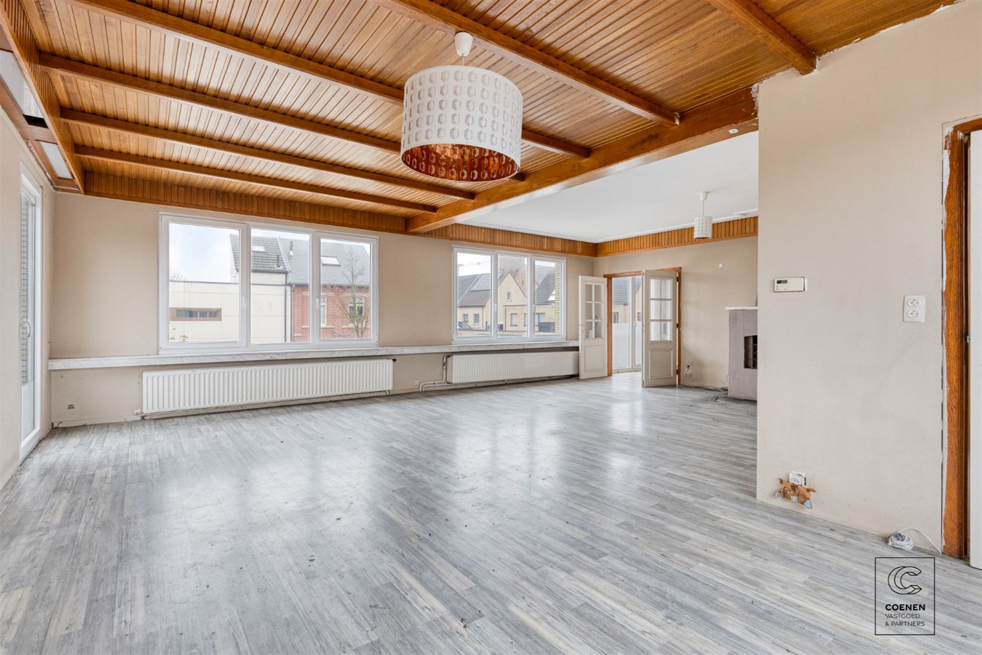Te renoveren app. van ca. 120 m² op een gunstige ligging! - foto 3