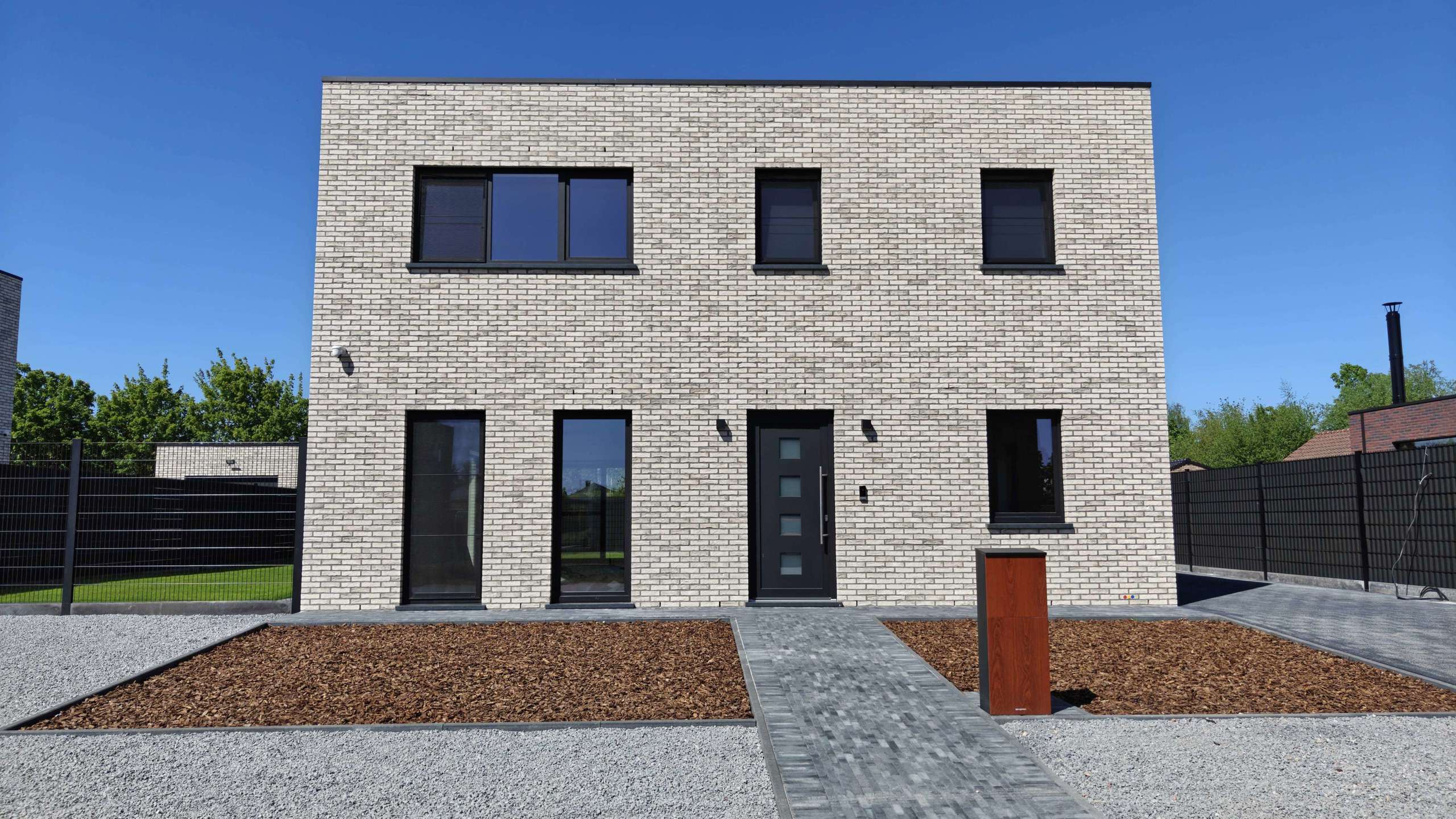 Vrijstaande, nieuwbouwwoning met 3 slaapkamers en garage - foto 2