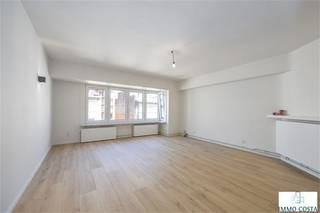 Prachtig gerenoveerd appartement op centrale ligging vlakbij de zeedijk en het casino. De residentie, genaamd "Osborne", is gelegen op de hoek van...