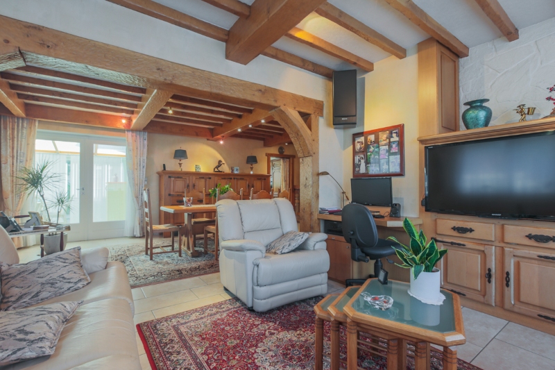 Verzorgde halfopen woning met 3 slaapkamers, tuin en ruime garage op een totale grondoppervlakte van 393m². - foto 5