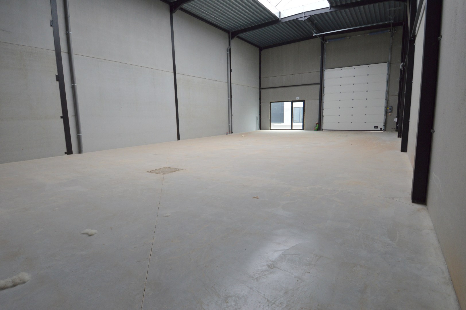 Nieuwbouw KMO-Unit in Waregem/Sint-Eloois-Vijve incl. 2 standplaatsen (Unit 2) te huur - foto 4