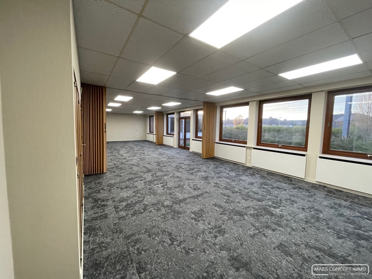 Kantoor 6 te huur, dichtbij ring van Kortrijk en autosnelwegen - photo 4