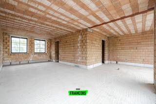 Ontdek deze prachtige halfopen nieuwbouwwoning in het charmante Edewalle! De woning wordt verkocht in ruwbouw, volledig water- en winddicht, wat u...