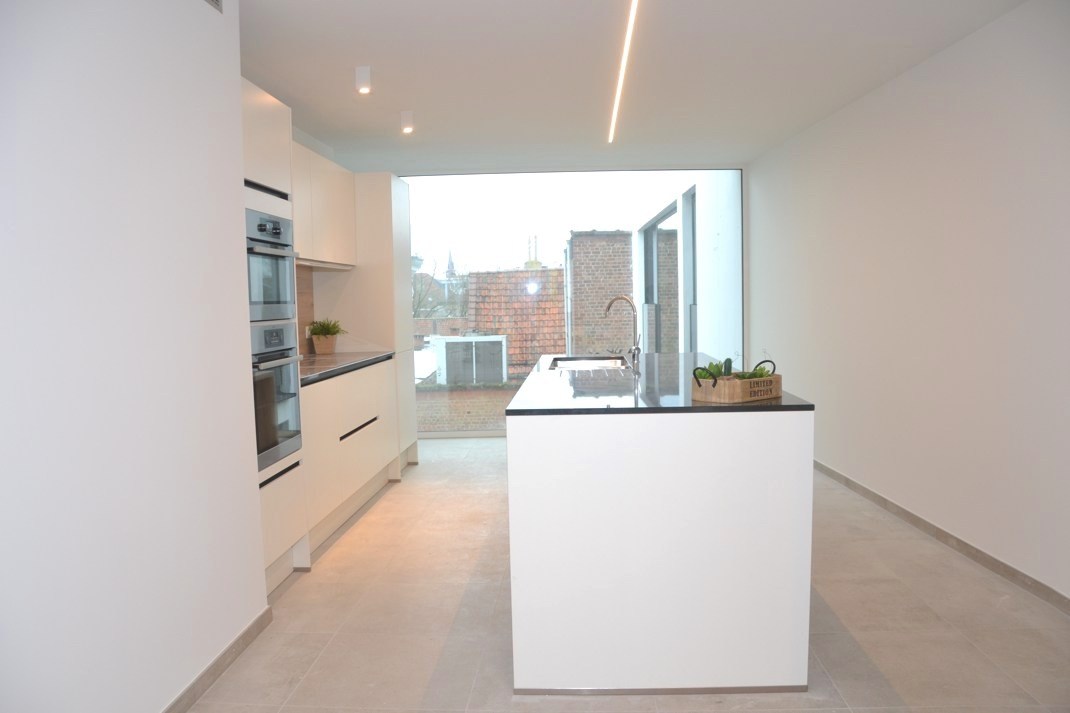 Luxe-appartement met 2 slaapkamers nabij de Grote Markt! - foto 2