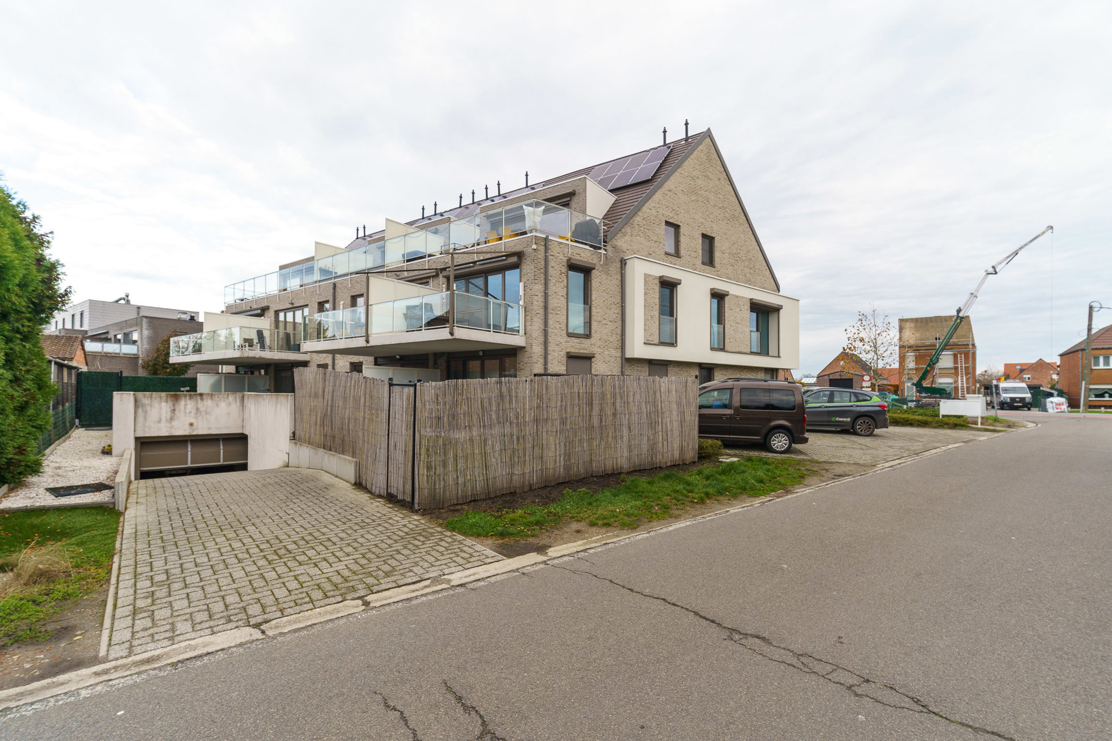 Recent appartement met 2 slpks en 2 parkings in Begijnendijk - foto 2