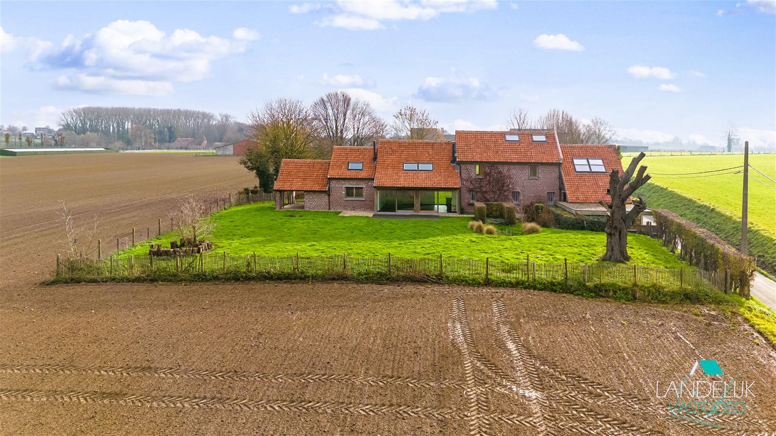Charmant landhuis met uitzonderlijk landelijke ligging  - foto 4