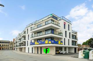 Dit ruim appartement is gelegen op het eerste verdiep van Residentie Patersvat in Diksmuide. Het appartement is voorzien van 2 slaapkamers en een...