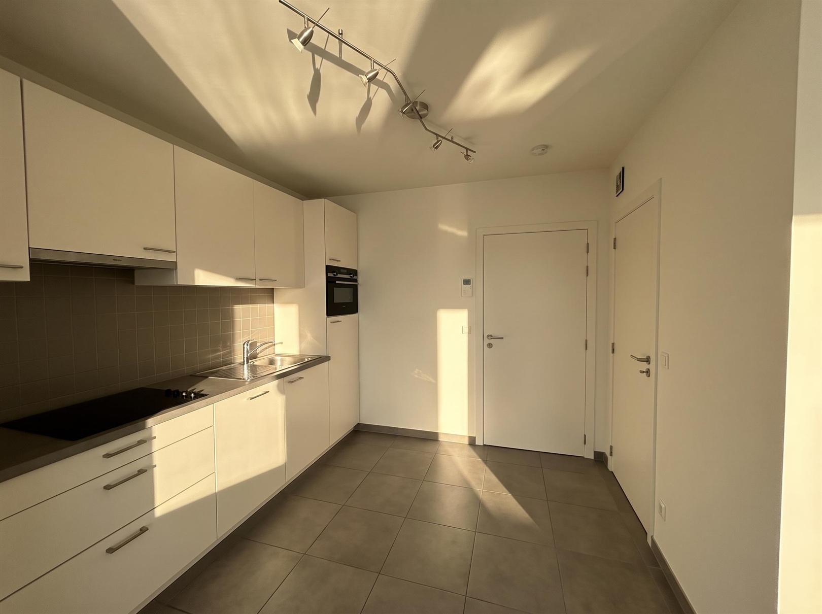 OPEN DOOR Sat. 30/5 Welgelegen 1-bedroom apartment for rent - photo 3