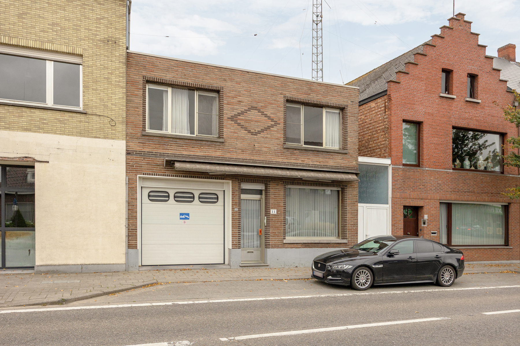 ZEER RUIME WONING MET 4 SLPK EN GARAGE NABIJ HEIST CENTRUM - foto 2