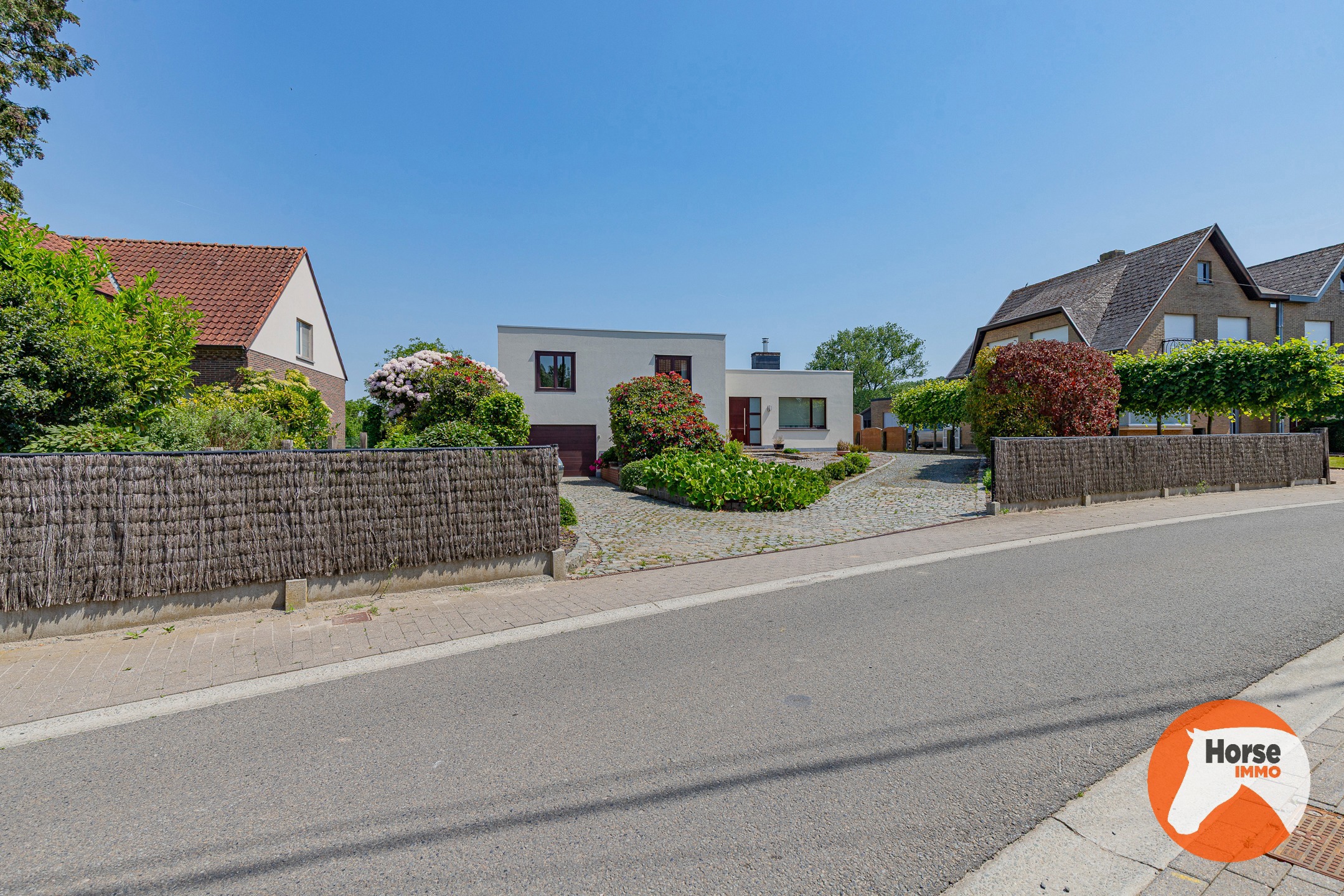 HILLEGEM -Architectenwoning met 3 slp/garage en weide op 48a - foto 4