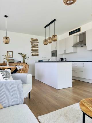 IN OPTIEZeer mooi appartement met 2 slaapkamers en garagebox.In dit toffe appartement met garagebox in het mooie River Valley, geniet je volop van de...