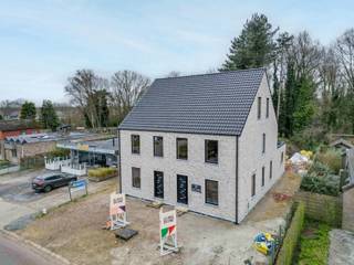 Aankoop onder registratie!!! GEEN 21% BTWNieuwbouwwoning (225 m²) – modern comfort & ruimte in één!Keuze uit 2 formules.Keuze 1: Casco +...