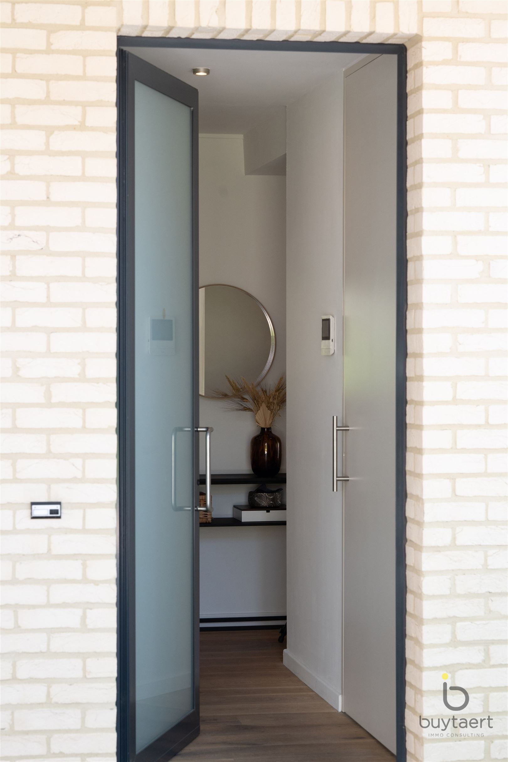 Instapklaar gelijkvloers appartement met privé tuintje én gemeenschappelijk zwembad, sauna en zonneterras! - foto 5