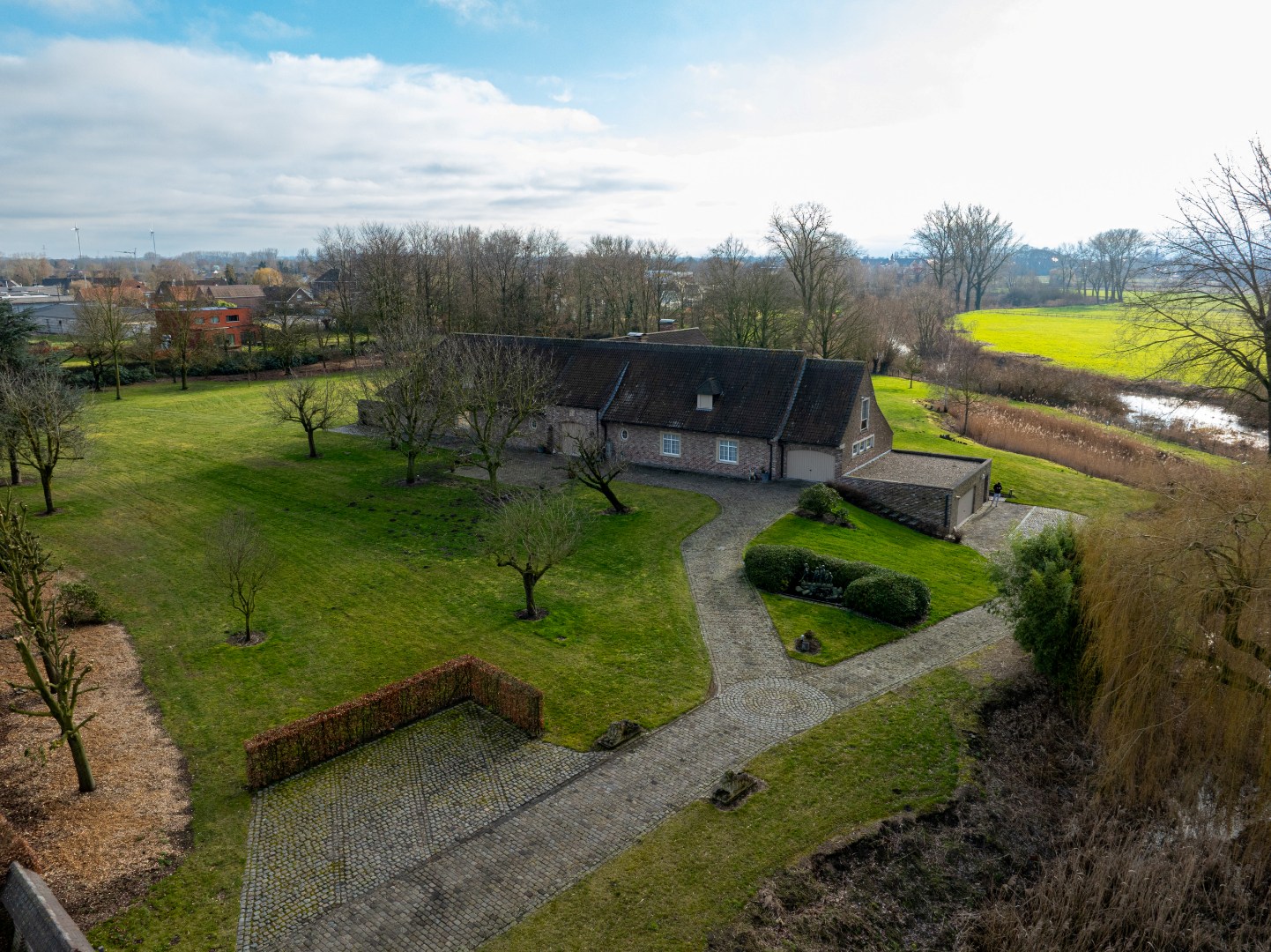 Uniek landhuis op exclusief privaatdomein - foto 2