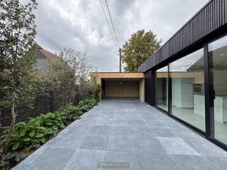 Ontdek deze instapklare, recent gerenoveerde woning in het rustige en groene Gavere. Dankzij de strategische ligging vlakbij de N60 geniet u van...