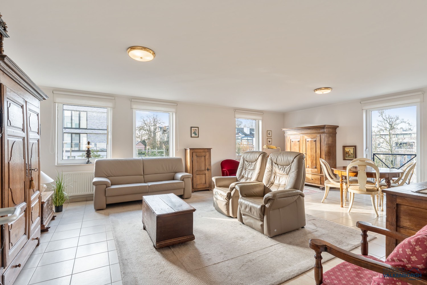 Licht en ruimte aan het Anne Frankplein – centraal wonen met garage in Hasselt. - foto 4