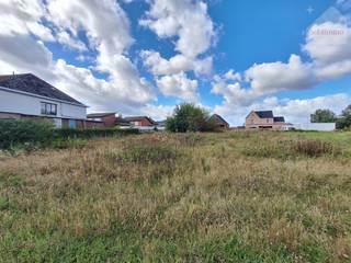 Creëer jouw thuis op deze aantrekkelijk gelegen bouwgrond van 458 m² in Vorst (Laakdal). Een ideale locatie voor open bebouwing waar rust...