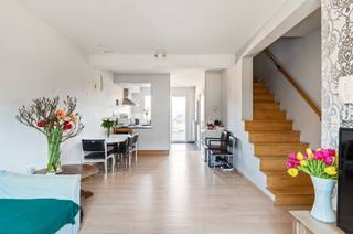 MOMENTEEL VERHUURD.Op zoek naar een appartement dat aanvoelt als een echte woning?Dit charmante duplexappartement, gelegen op de eerste en tweede...