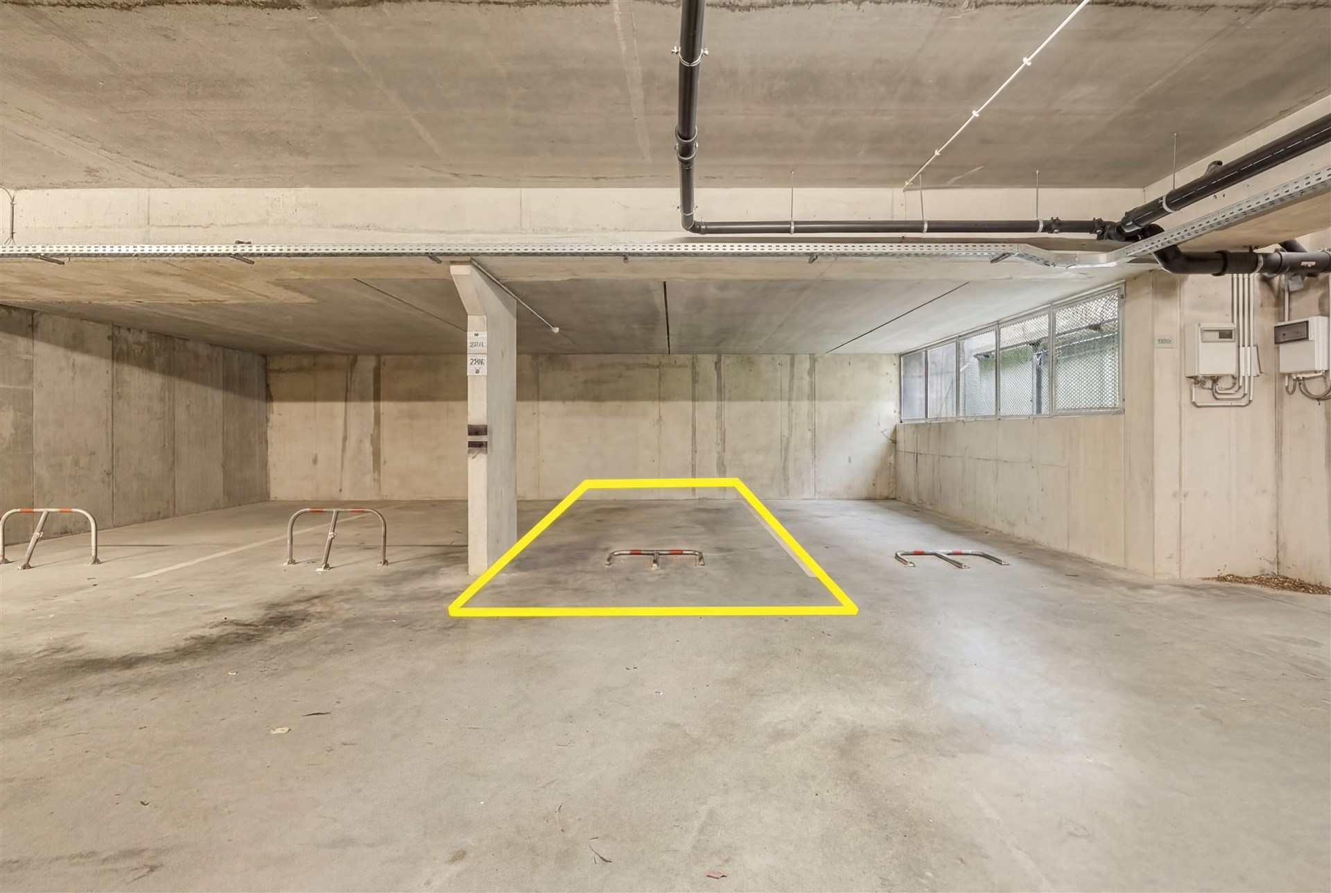 Garage for sale in Blankenberge - photo 1