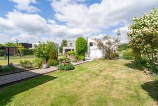 --- NIEUW --- Vlot bereikbare halfopen woning (170m²) met zonnegerichte tuin!--> U kan de vastgoedvideo van dit zoekertje terugvinden via onze eigen...