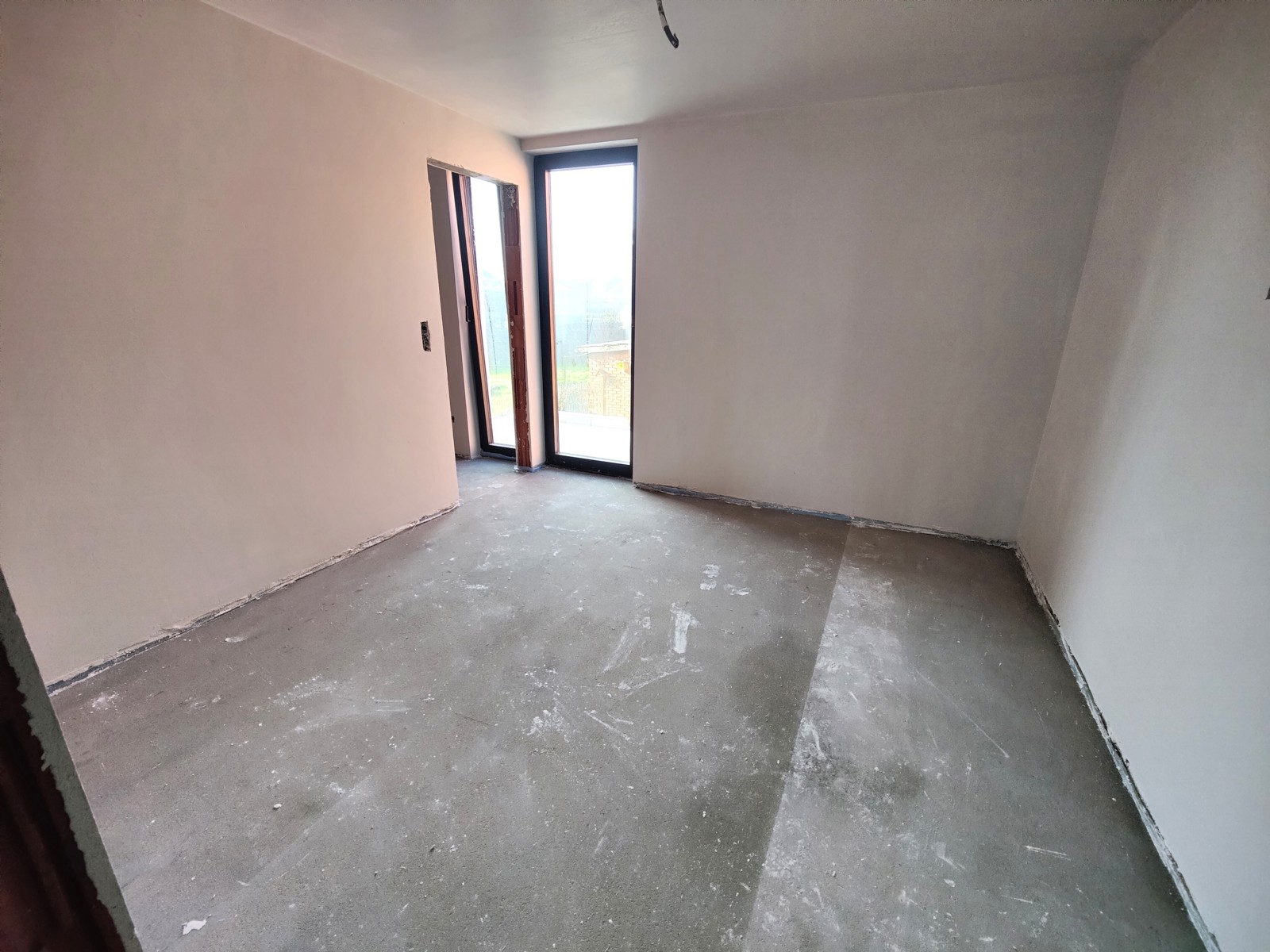 Gelijkvloers nieuwbouwappartement met tuin op toplocatie! - foto 5