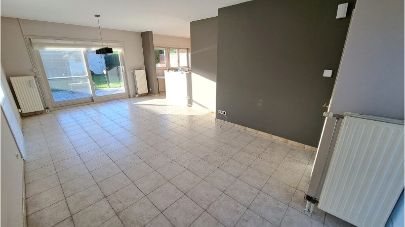 Ruime 3-slaapkamerwoning met Garage en Tuin te huur in Dudzele - photo 3