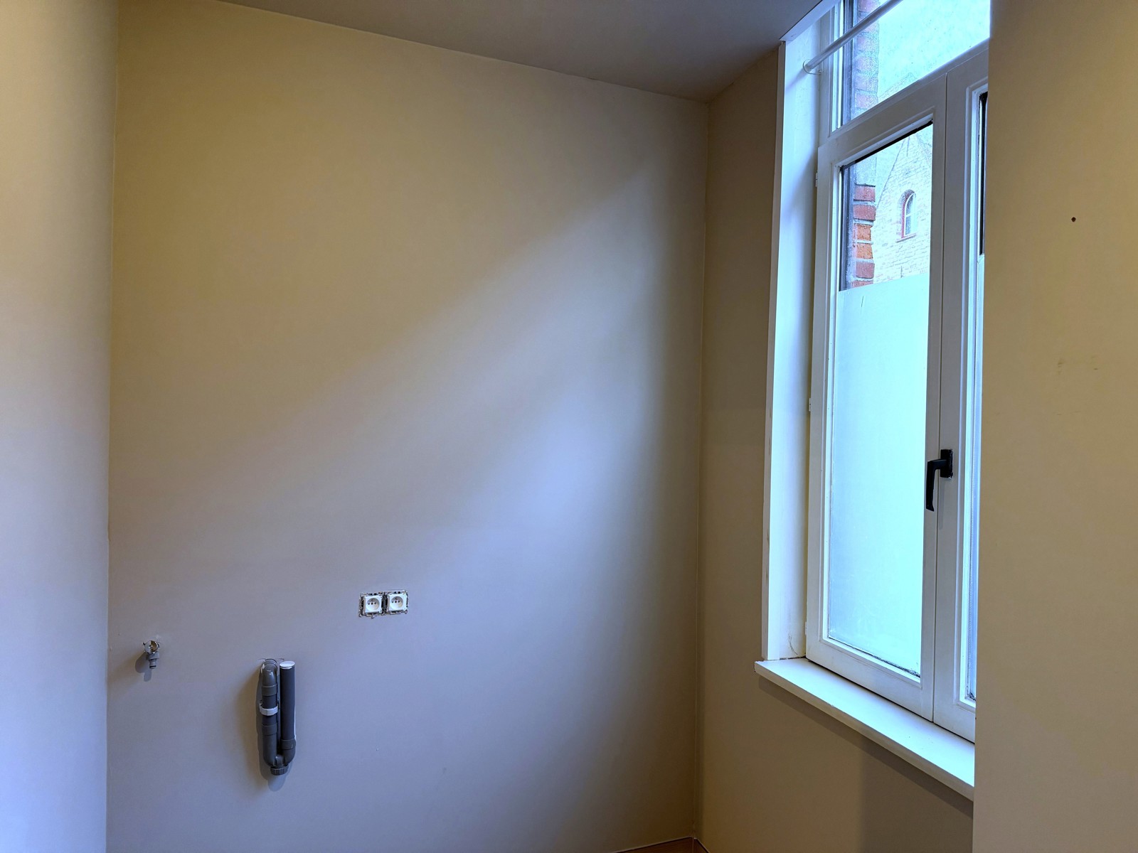 Maison à louer à Bruges avec 3 chambres - photo 2