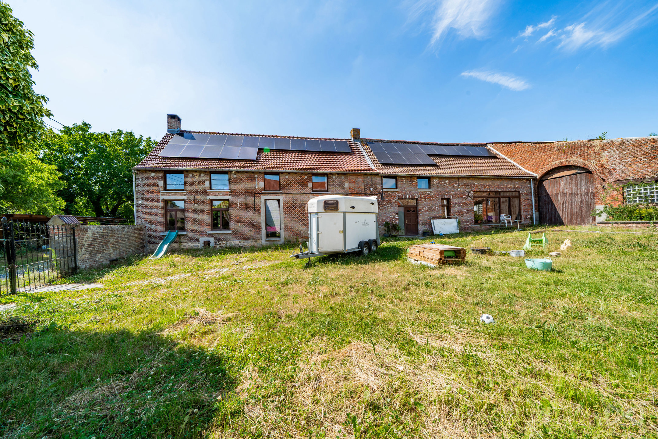 Huis te koop in Horrues met 4 slaapkamers - foto 1