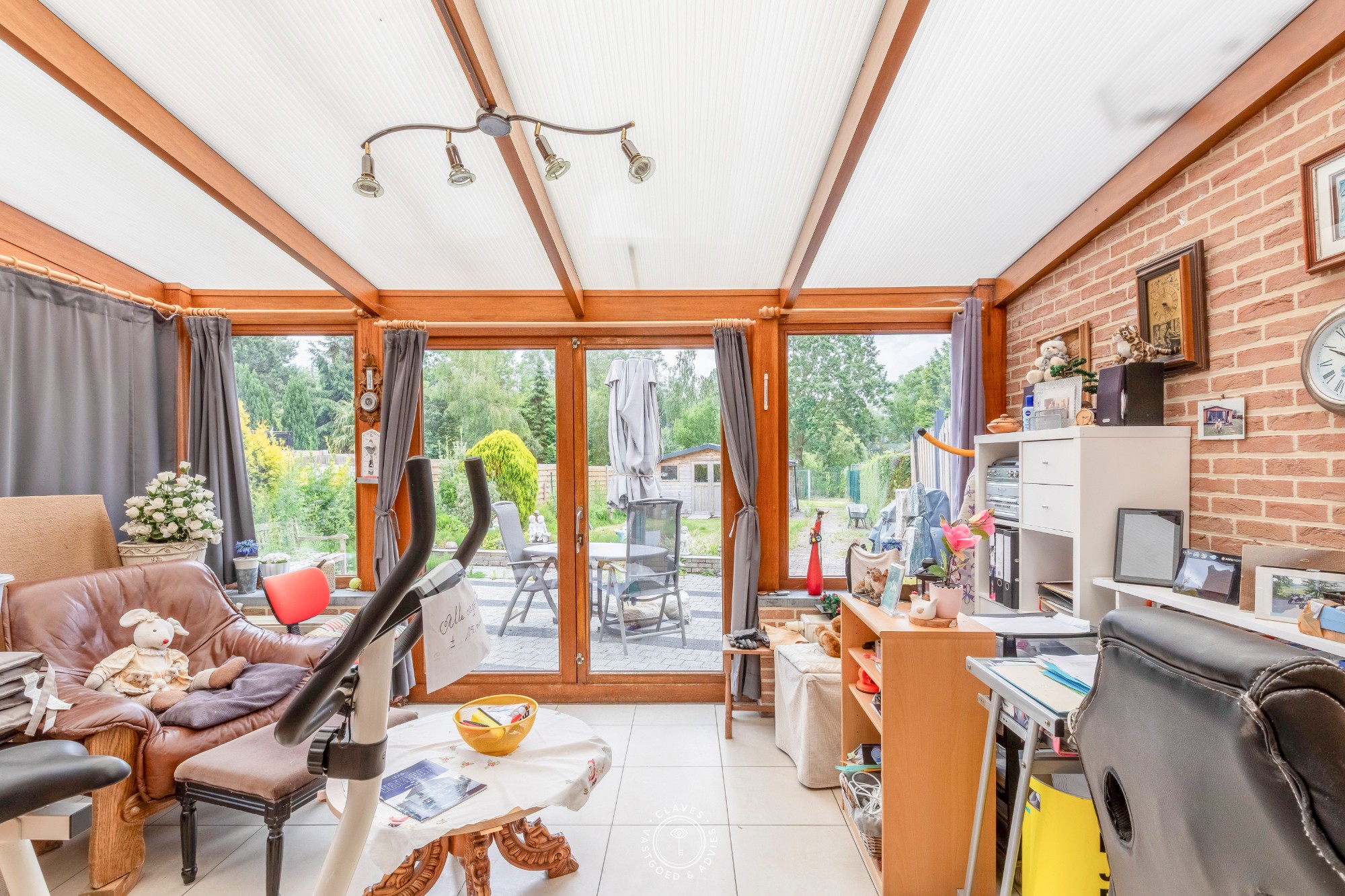 Gezinswoning met praktische indeling en ruime tuin - foto 5