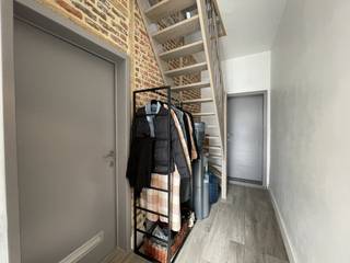 Deze gezellige woning met 3 slaapkamers is gelegen op de Hovenstraat nabij het centrum van Hasselt. Winkels, school, restaurants,... op...