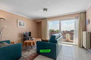 Dit perfect instapklare appartement bevindt zich op de derde verdieping van een verzorgde residentie en geniet van een centrale, doch rustige...