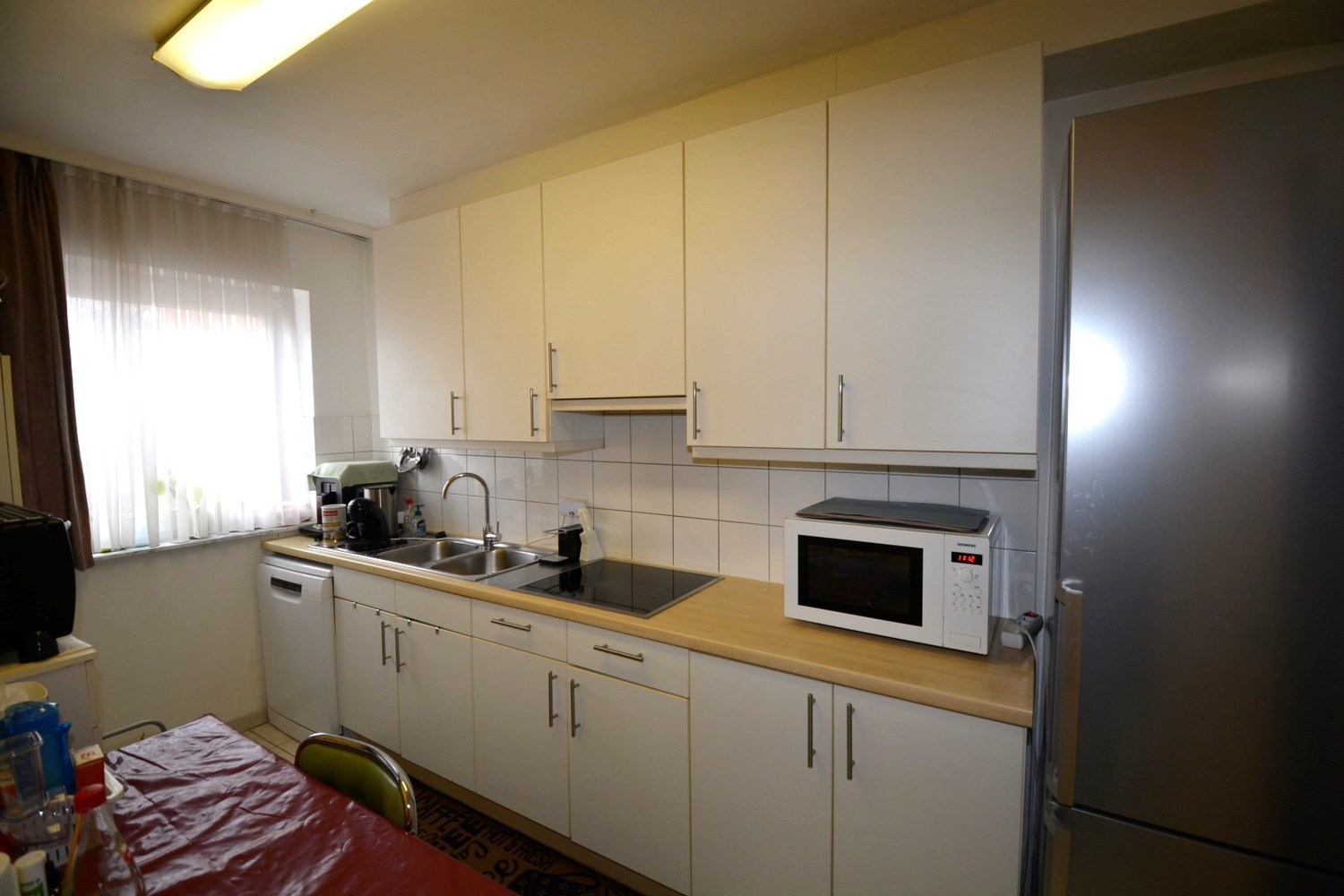 APPARTEMENT MET 2 SLK, TERRAS EN  GARAGEBOX! - foto 3